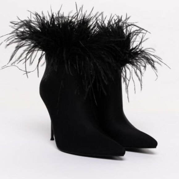 AZALEA WANG RUFFLE YOUR FEATHERS STILETTO BOOTIE IN BLACK - Picture 4 of 9